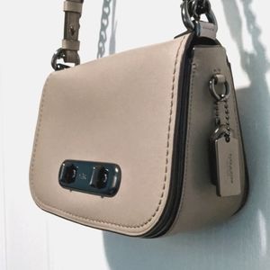 Coach Swagger Crossbody - Glove tanned leather